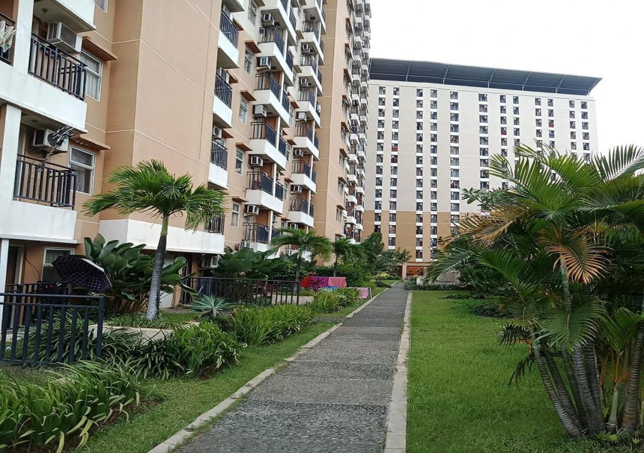 Sopian Apartemen Depok Exteriör bild