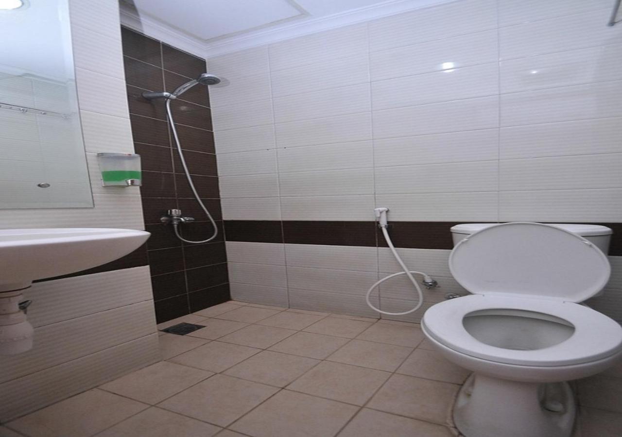 Sopian Apartemen Depok Exteriör bild